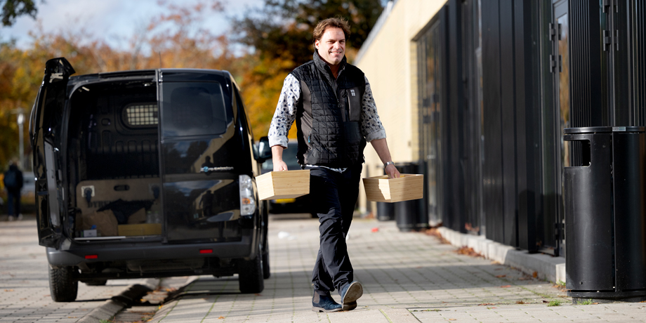 Kridt på vej til undervisningslokalerne