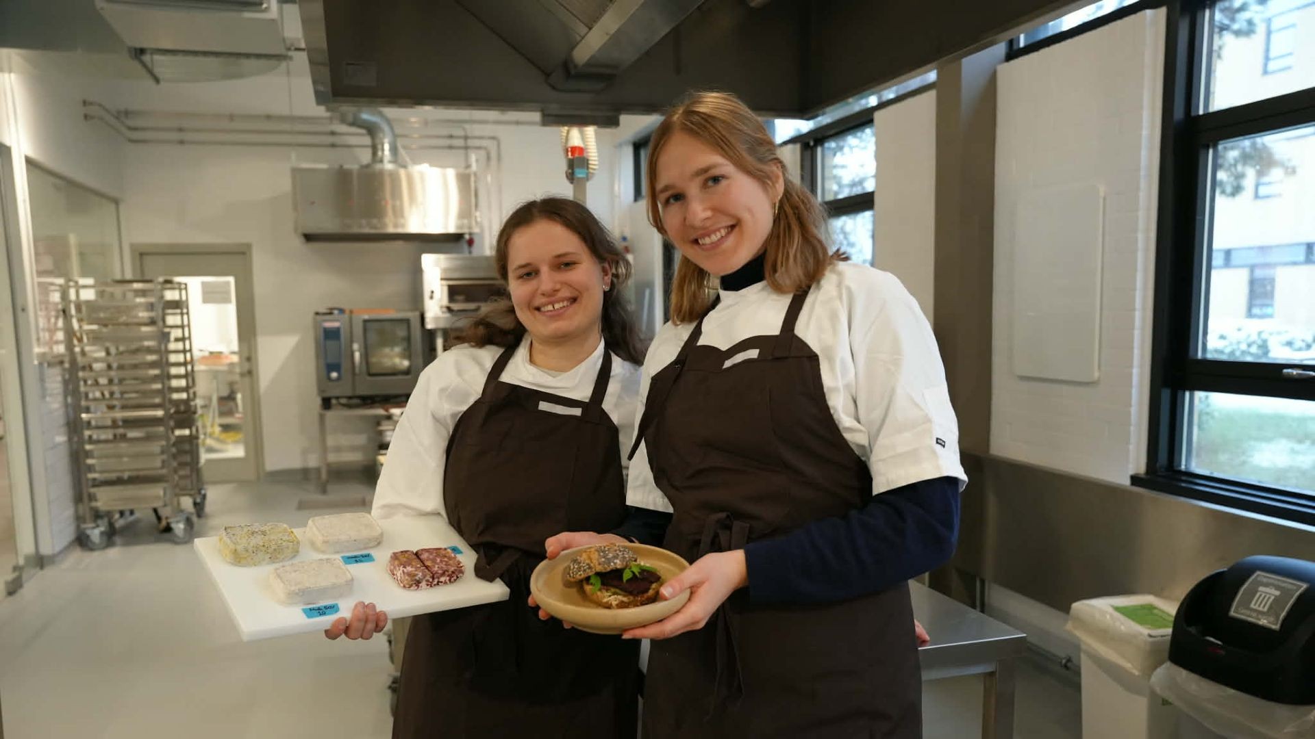 Billede af Magdalena Dzierzynska og Katrine Hald